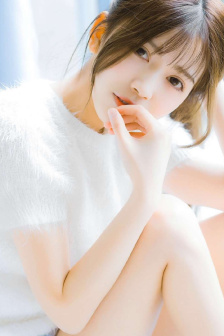透明比基尼泳衣美女